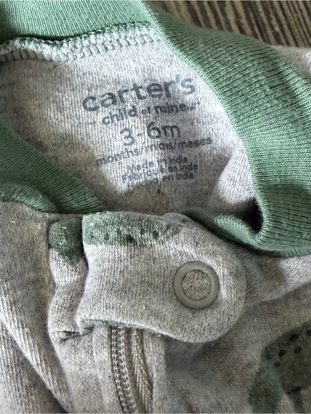Neutral Dinosaur Print Cotton Footed One-Piece sleeper Lot 3-6M Bundle Carter’s